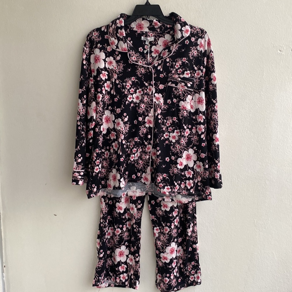 Body Touch Women Pajamas Set